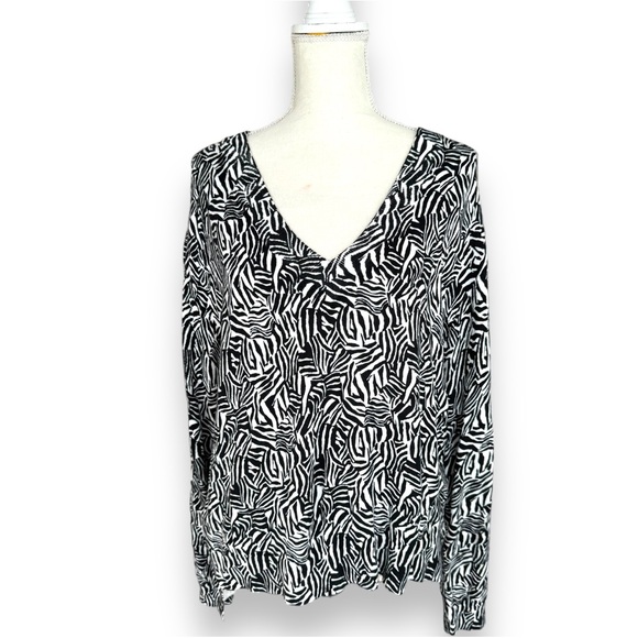 Michael by Michael Kors Black White Zebra vneck pullover sweater NWT size large - Picture 4 of 9